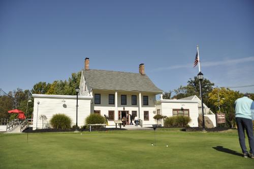 Shady Rest Gold and Country Club